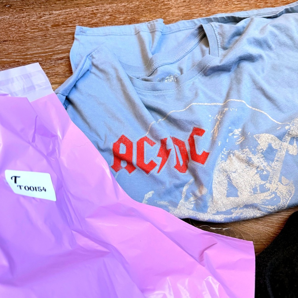 AC/DC Mens Jailbreak 74 Graphic T-Shirt XL Baby‎ Blue Band Tee Distressed Grunge - Picture 6 of 6